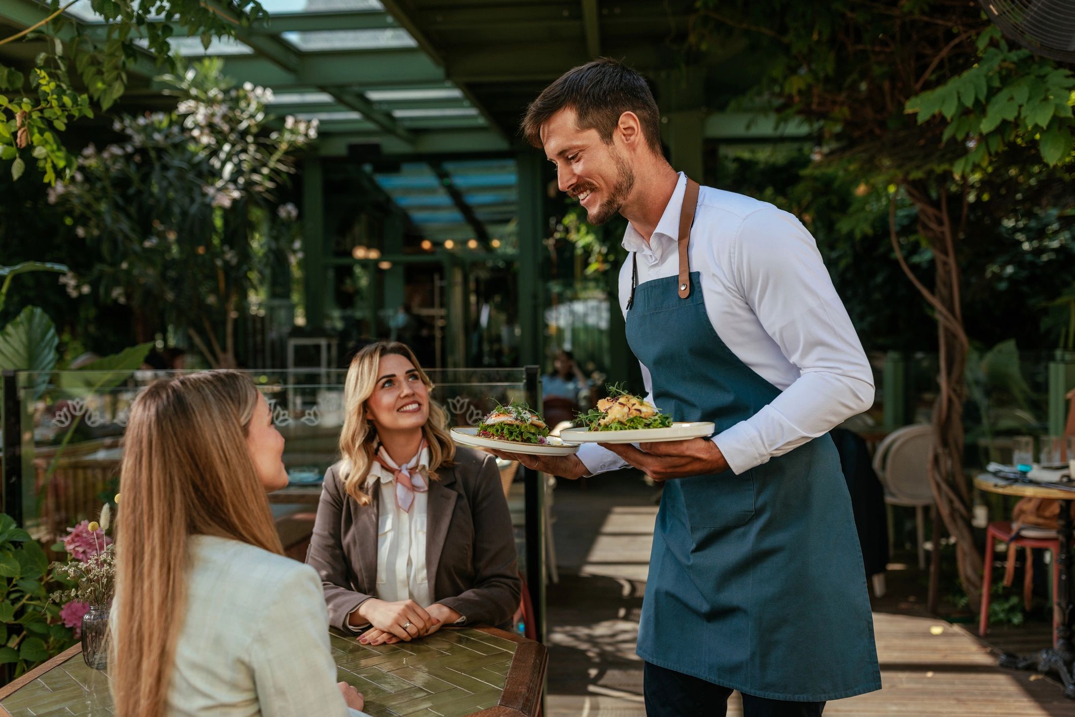 happy customers dining